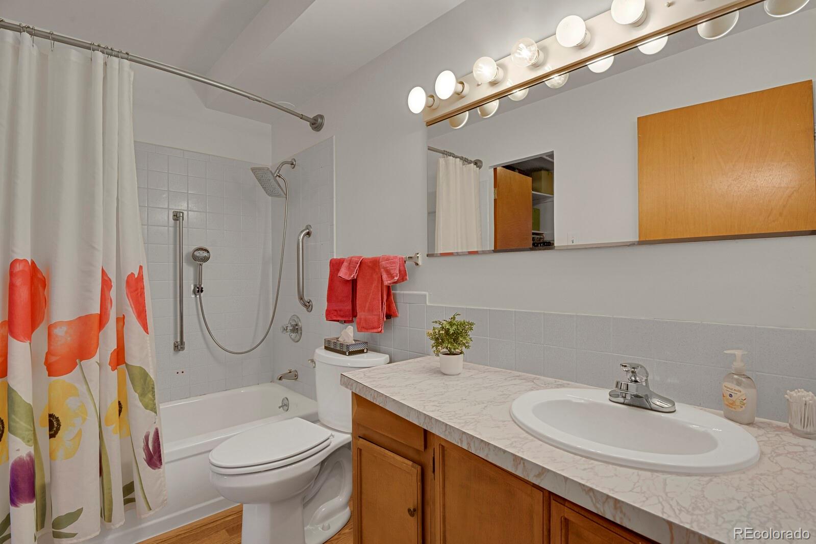 MLS Image #13 for 9340 e center avenue 6c,denver, Colorado