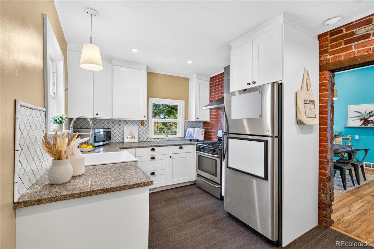 MLS Image #11 for 2459 n clarkson street,denver, Colorado