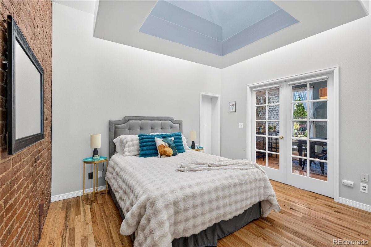 MLS Image #15 for 2459 n clarkson street,denver, Colorado