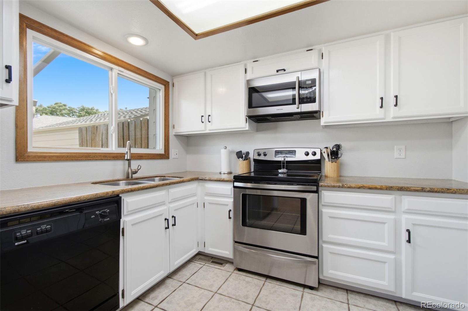 MLS Image #11 for 7595 s cove circle ,centennial, Colorado