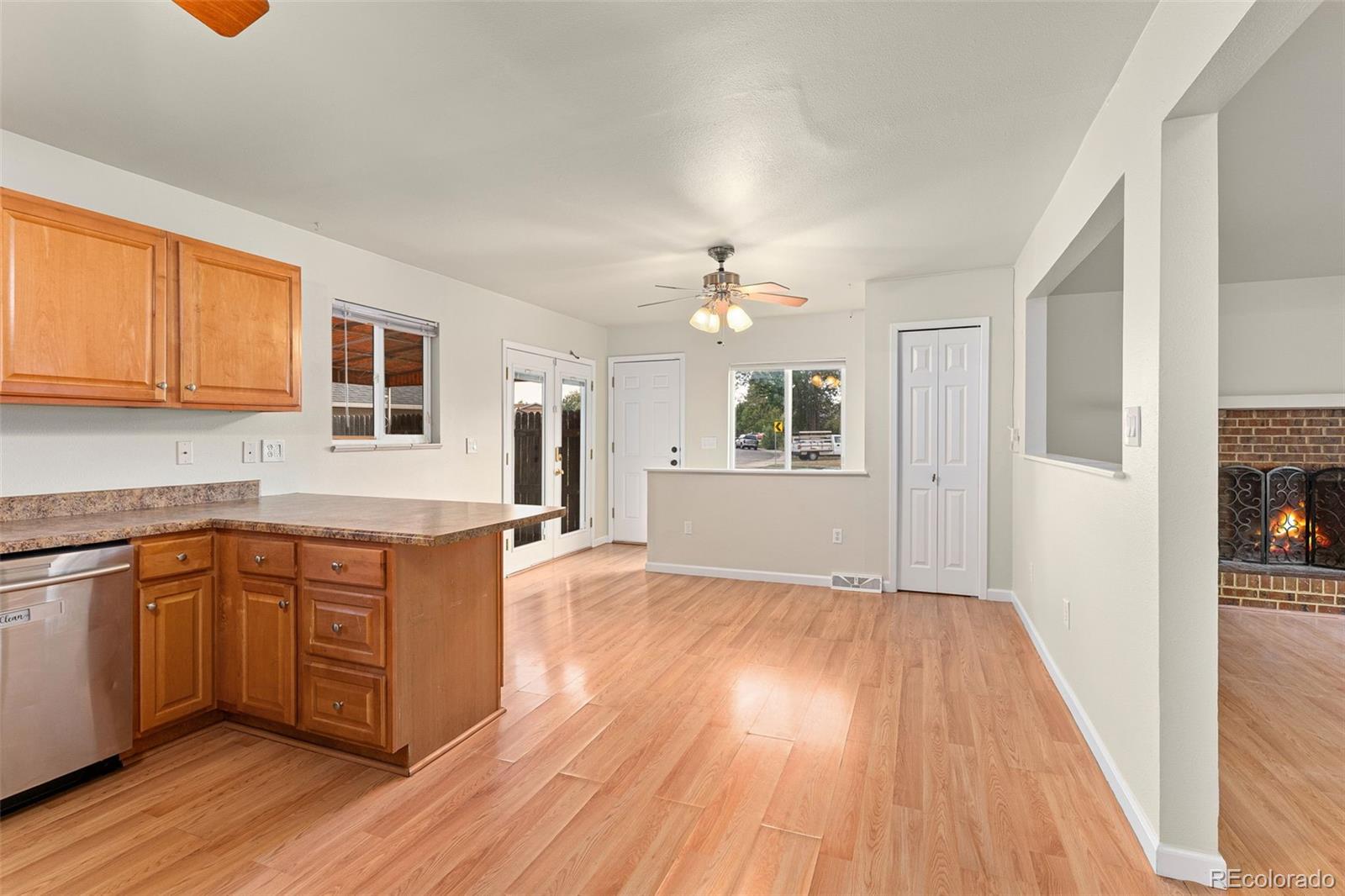MLS Image #11 for 1102  nucla street,aurora, Colorado