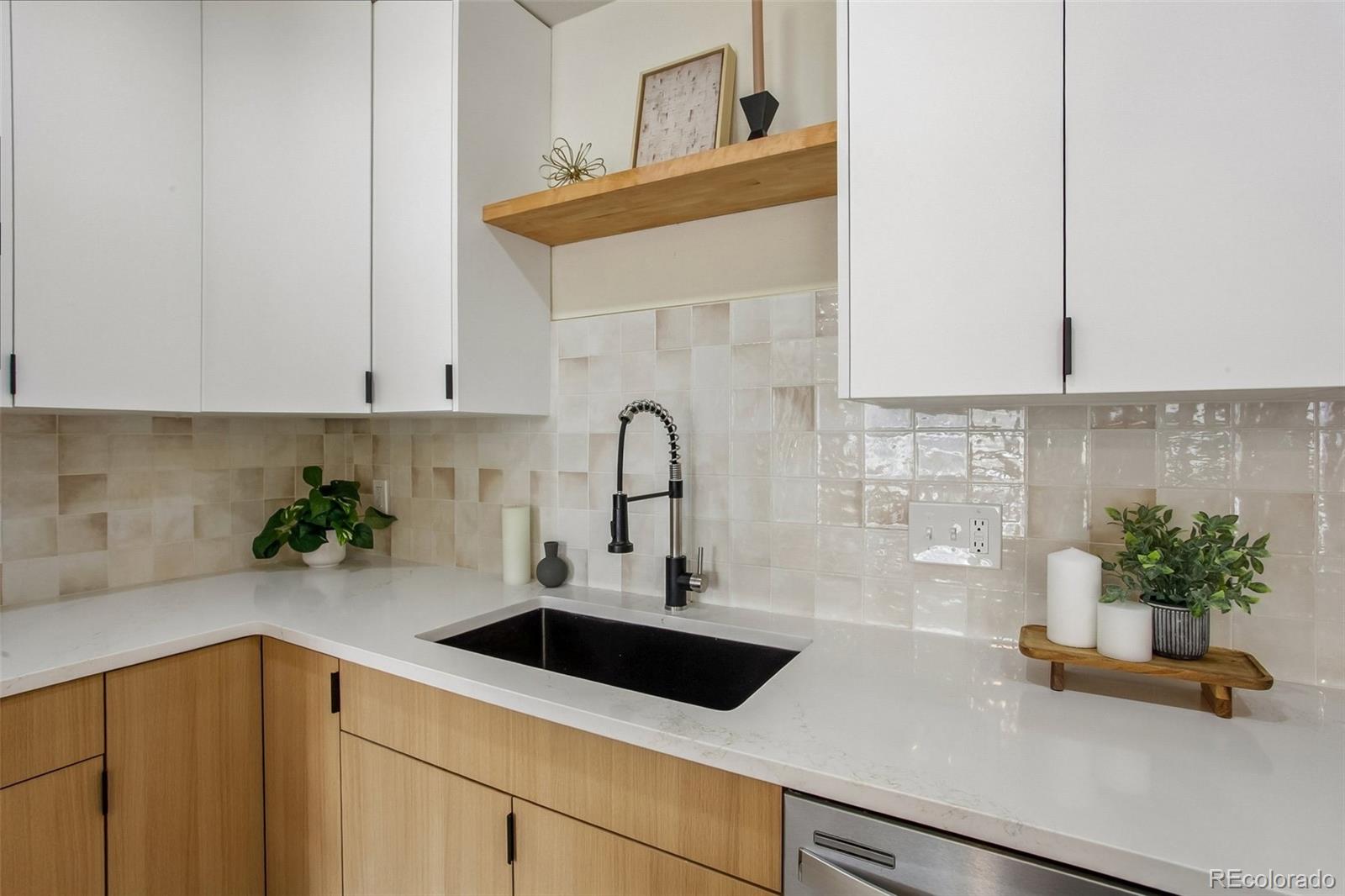 MLS Image #7 for 3273 s elm street,denver, Colorado