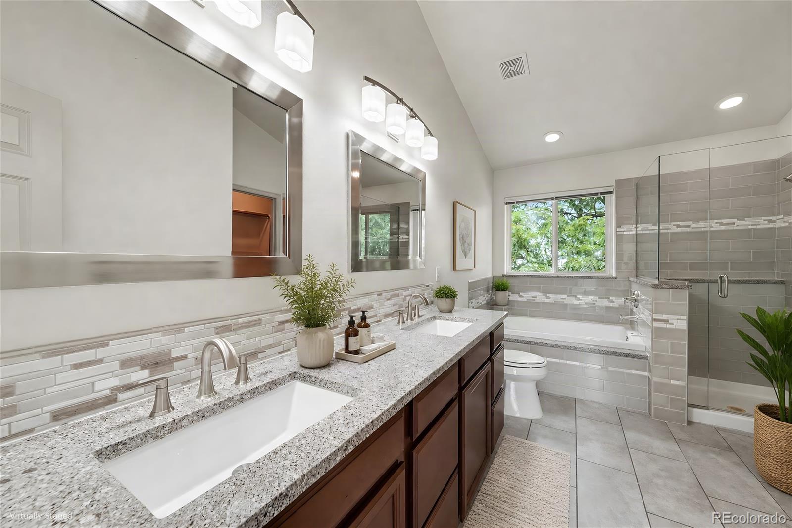 MLS Image #15 for 524 e 16th avenue,longmont, Colorado