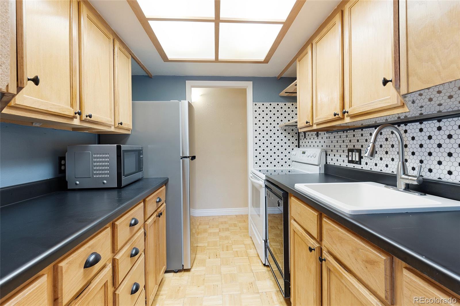 MLS Image #12 for 10165 w 25th avenue,lakewood, Colorado