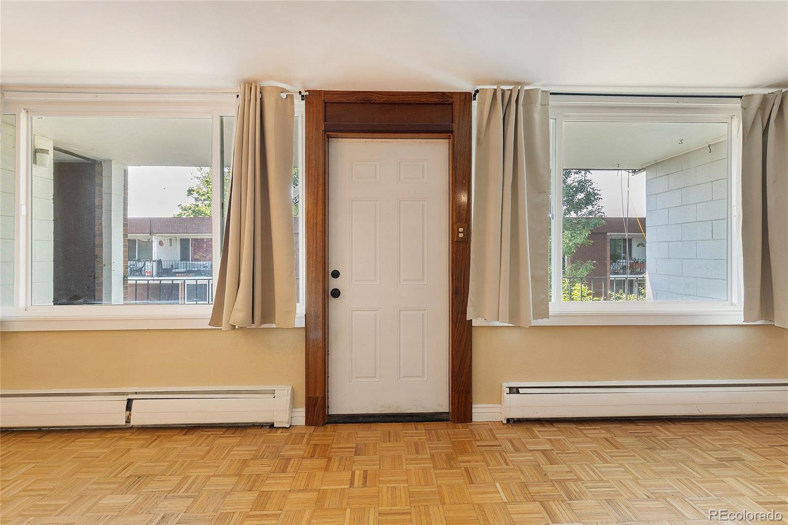 MLS Image #3 for 10165 w 25th avenue,lakewood, Colorado
