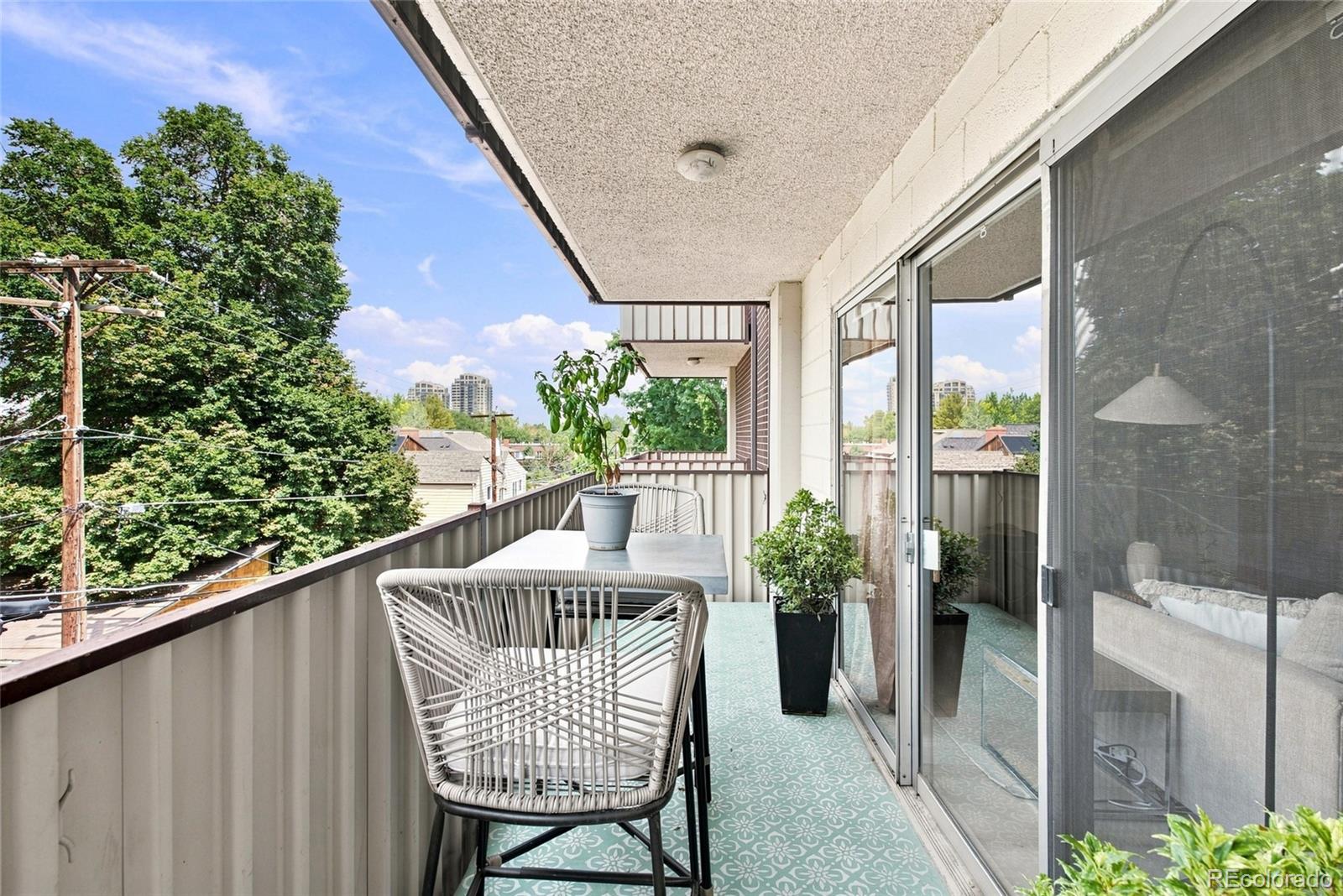 MLS Image #11 for 1313  steele street 306,denver, Colorado