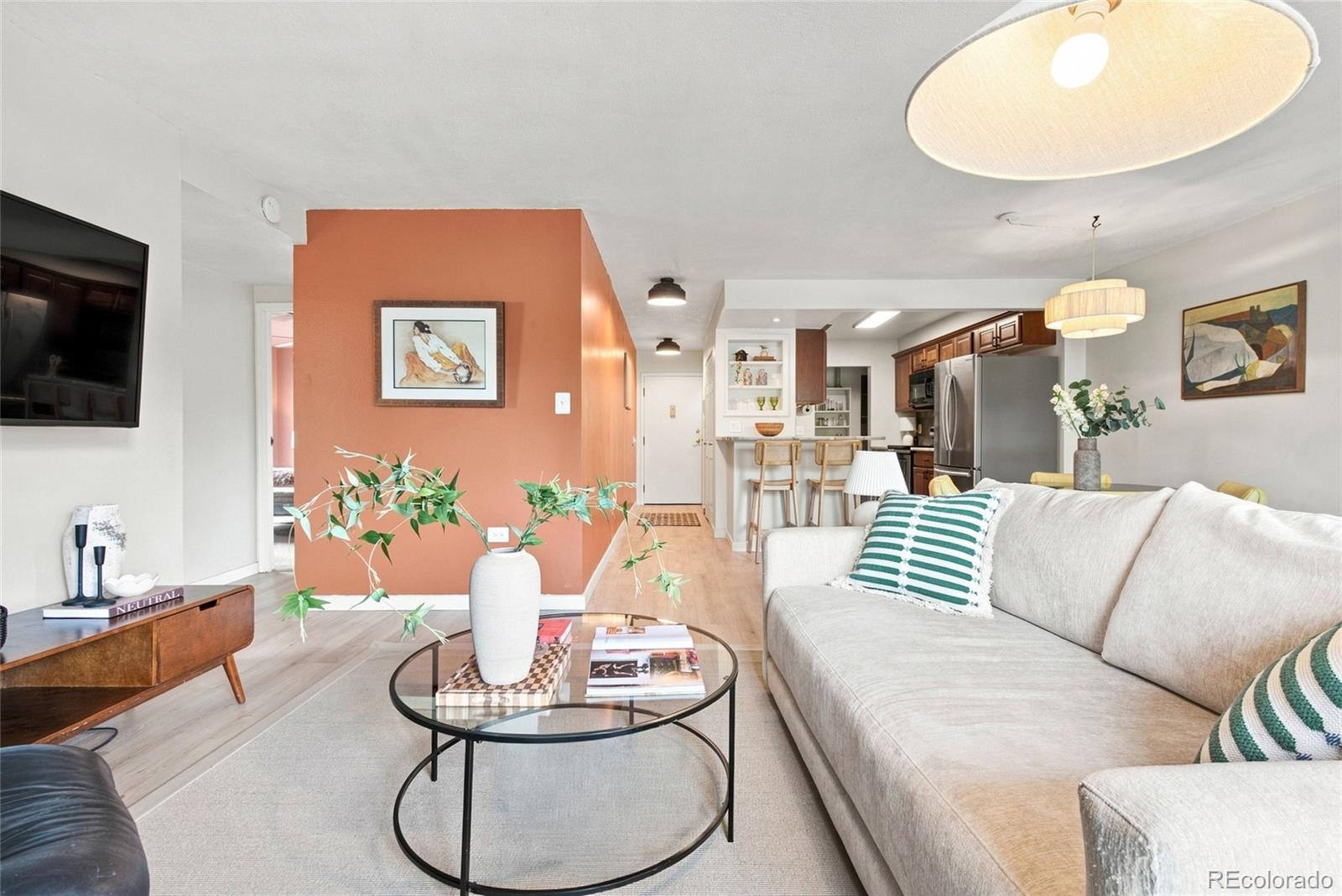 MLS Image #12 for 1313  steele street 306,denver, Colorado
