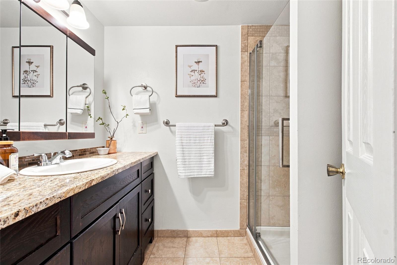 MLS Image #24 for 1313  steele street 306,denver, Colorado