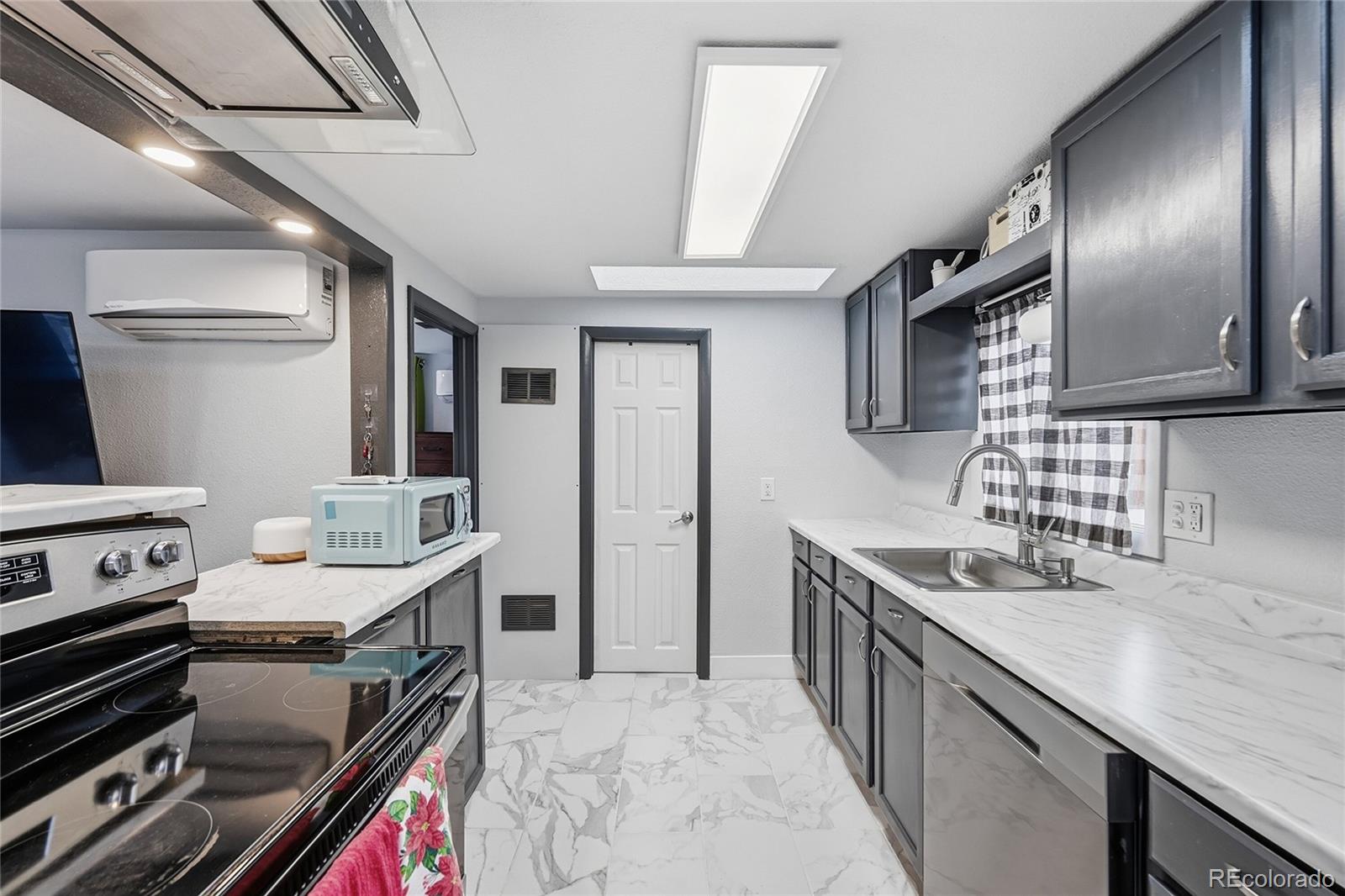MLS Image #11 for 3460 s canosa court,englewood, Colorado