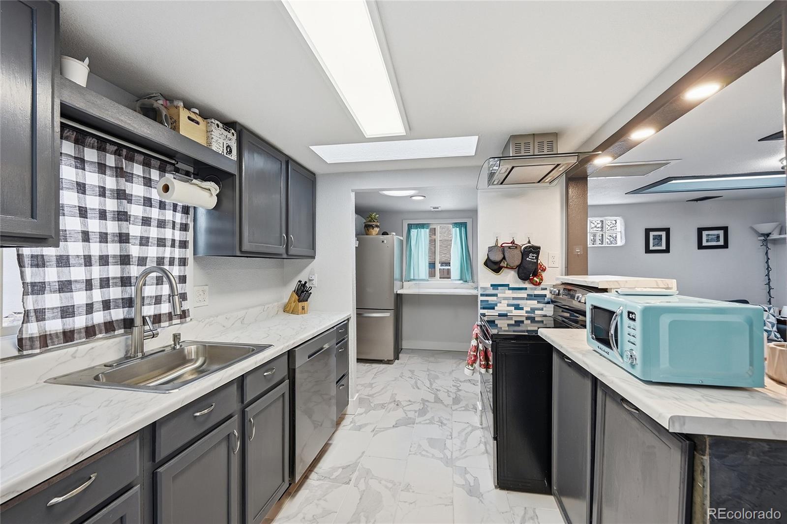 MLS Image #13 for 3460 s canosa court,englewood, Colorado