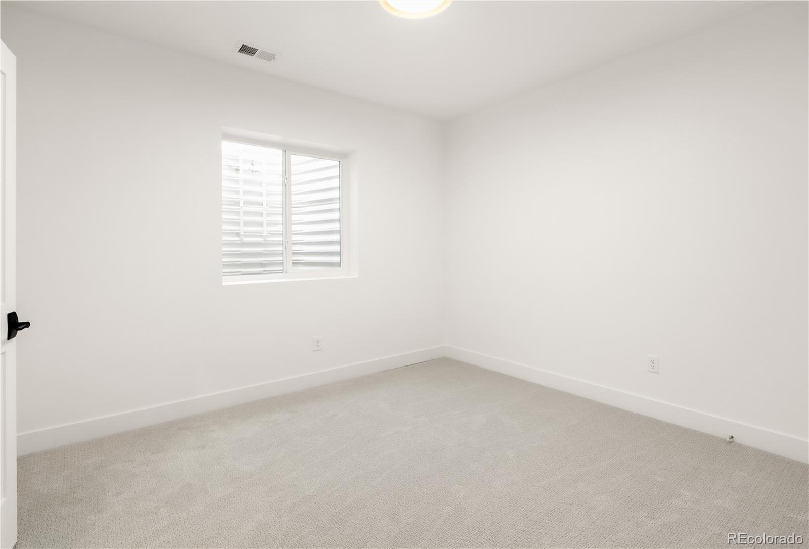 MLS Image #33 for 2274 s bannock street,denver, Colorado