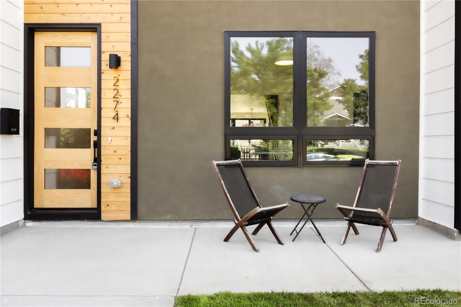 MLS Image #38 for 2274 s bannock street,denver, Colorado