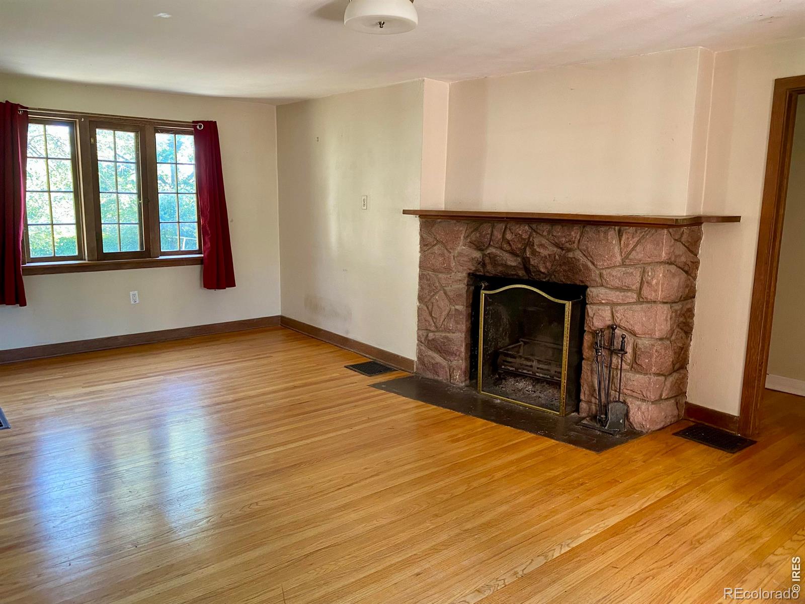 MLS Image #7 for 844  12th street,boulder, Colorado