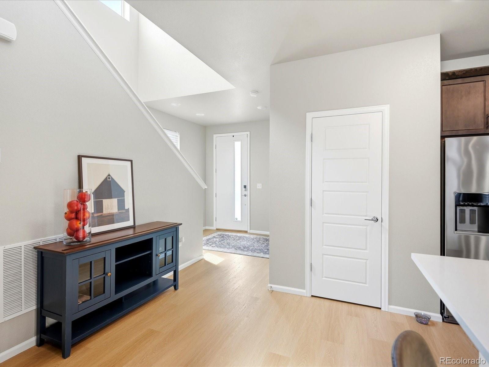 MLS Image #9 for 21239 e 62nd avenue,aurora, Colorado