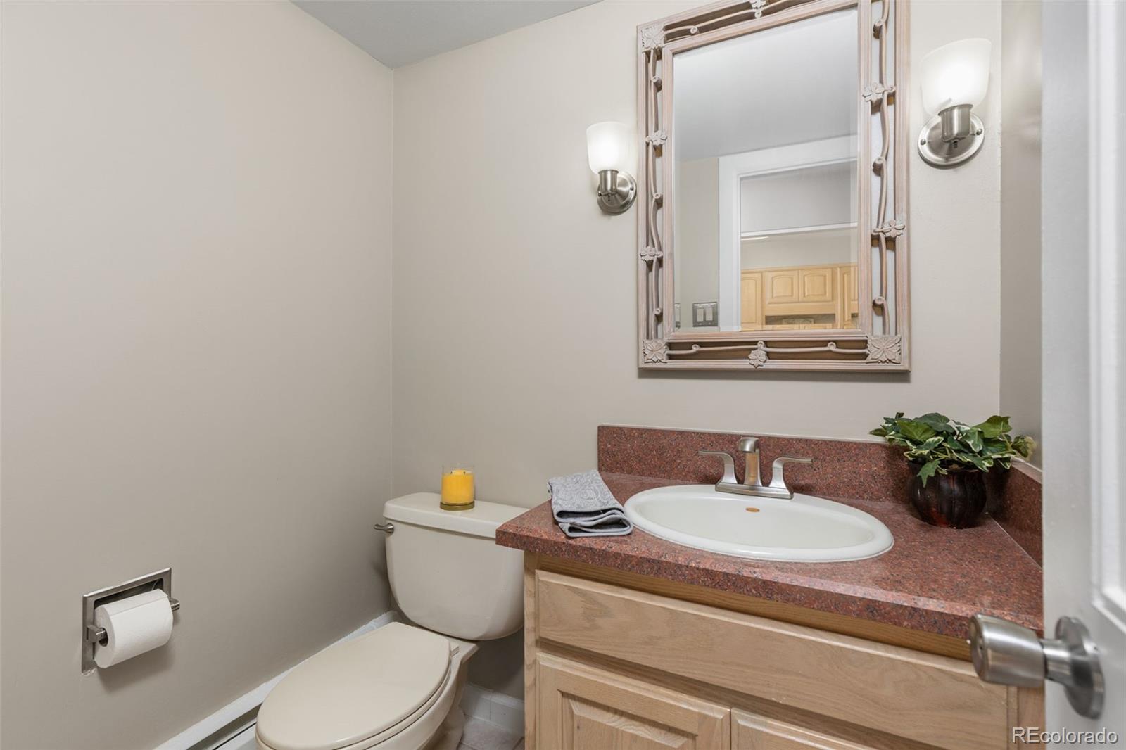 MLS Image #11 for 3534 s ivanhoe street,denver, Colorado