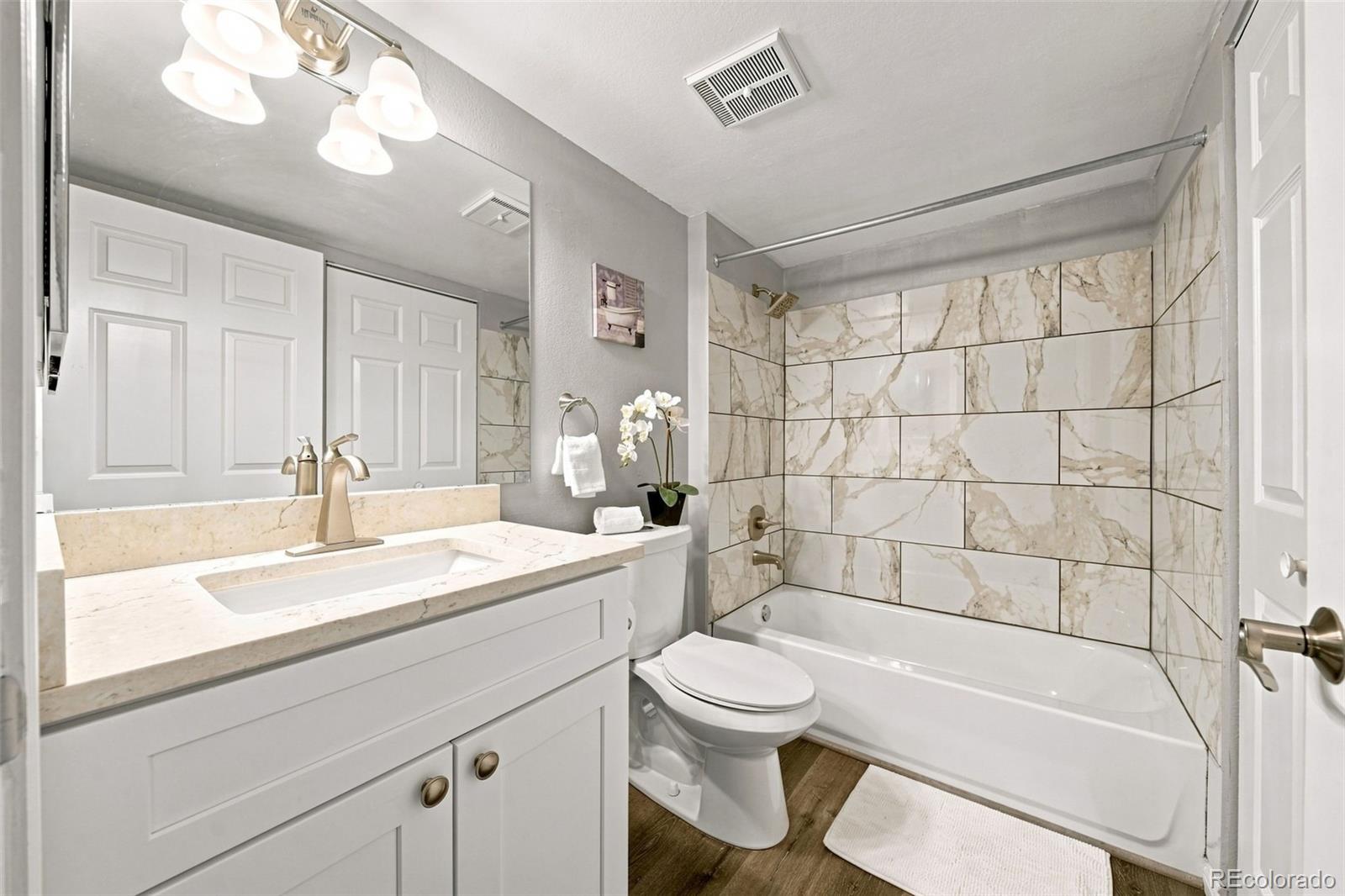 MLS Image #21 for 12093 w cross drive,littleton, Colorado