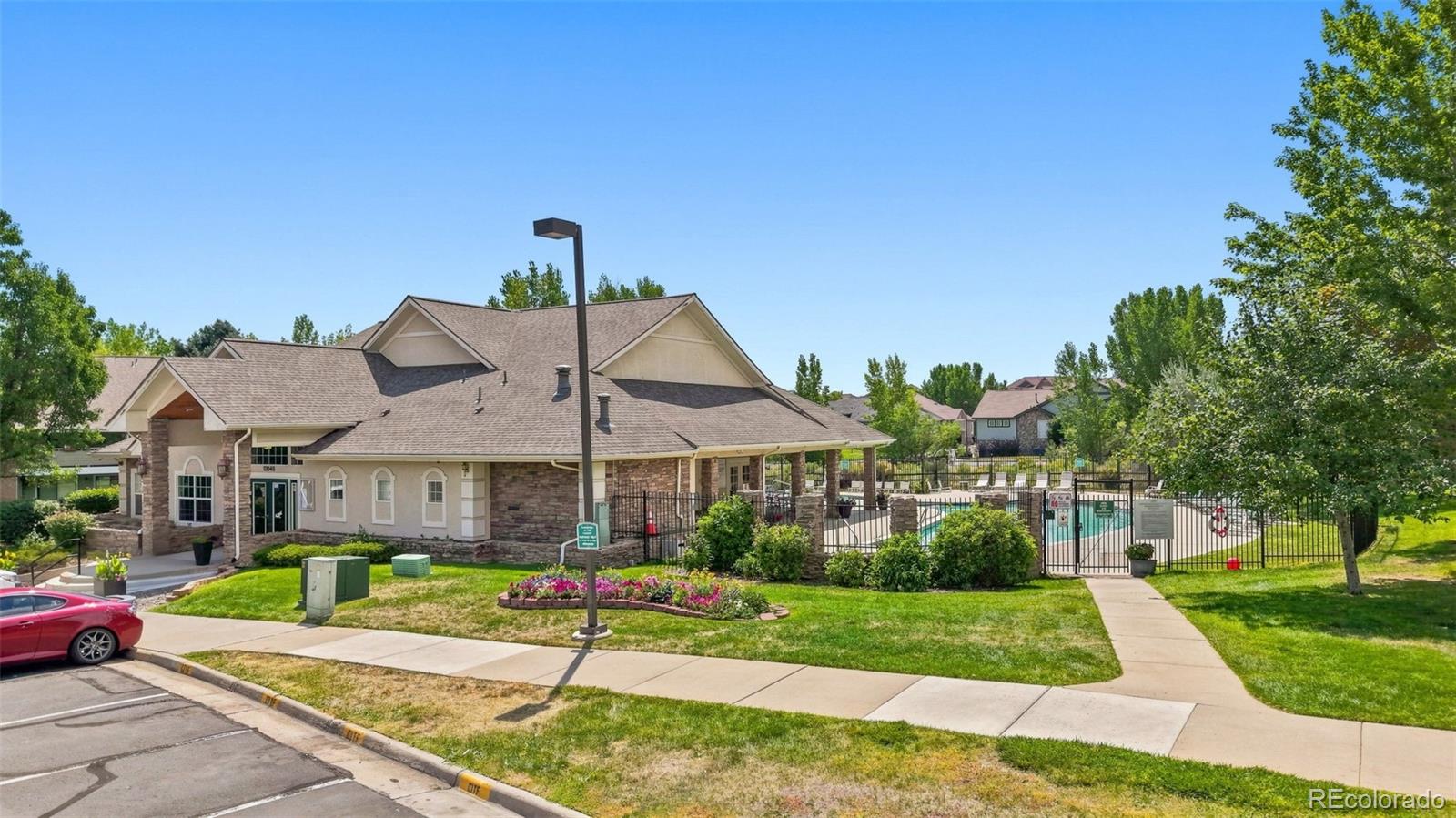 MLS Image #39 for 12093 w cross drive,littleton, Colorado