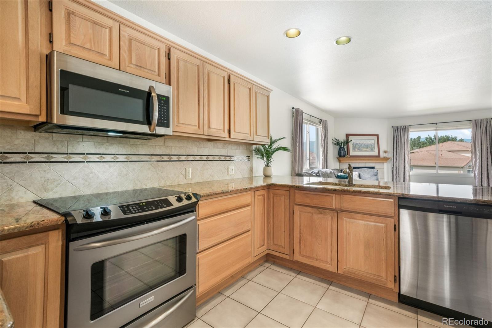 MLS Image #14 for 92  luxury lane,colorado springs, Colorado