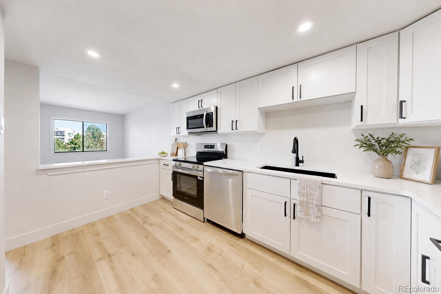 MLS Image #8 for 13850 e marina drive 510,aurora, Colorado