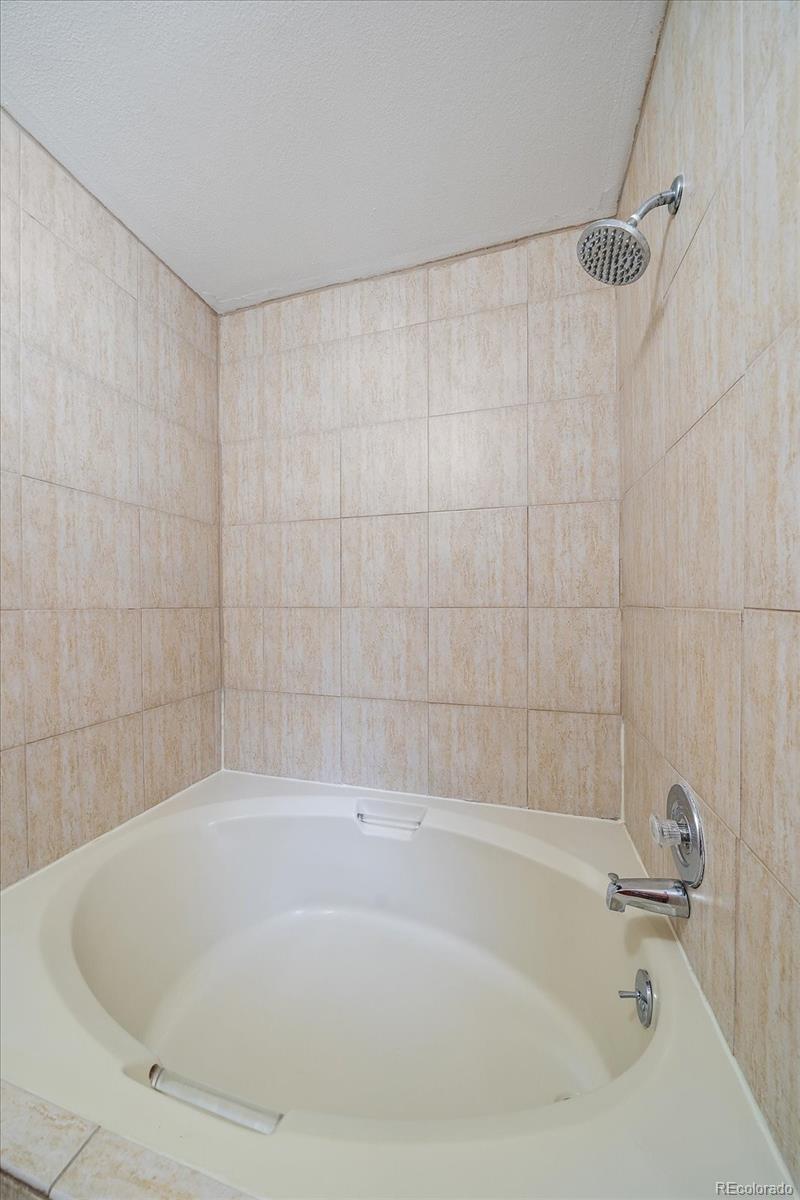 MLS Image #17 for 1922 s hannibal court,aurora, Colorado