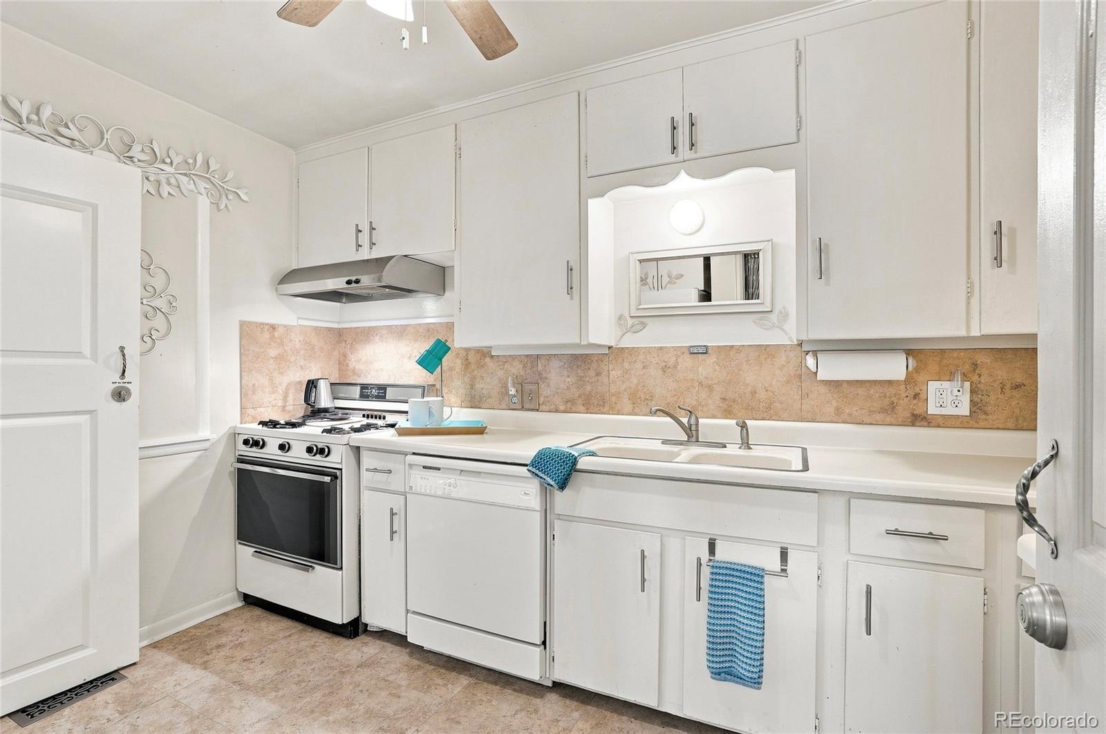 MLS Image #17 for 465  winona court,denver, Colorado