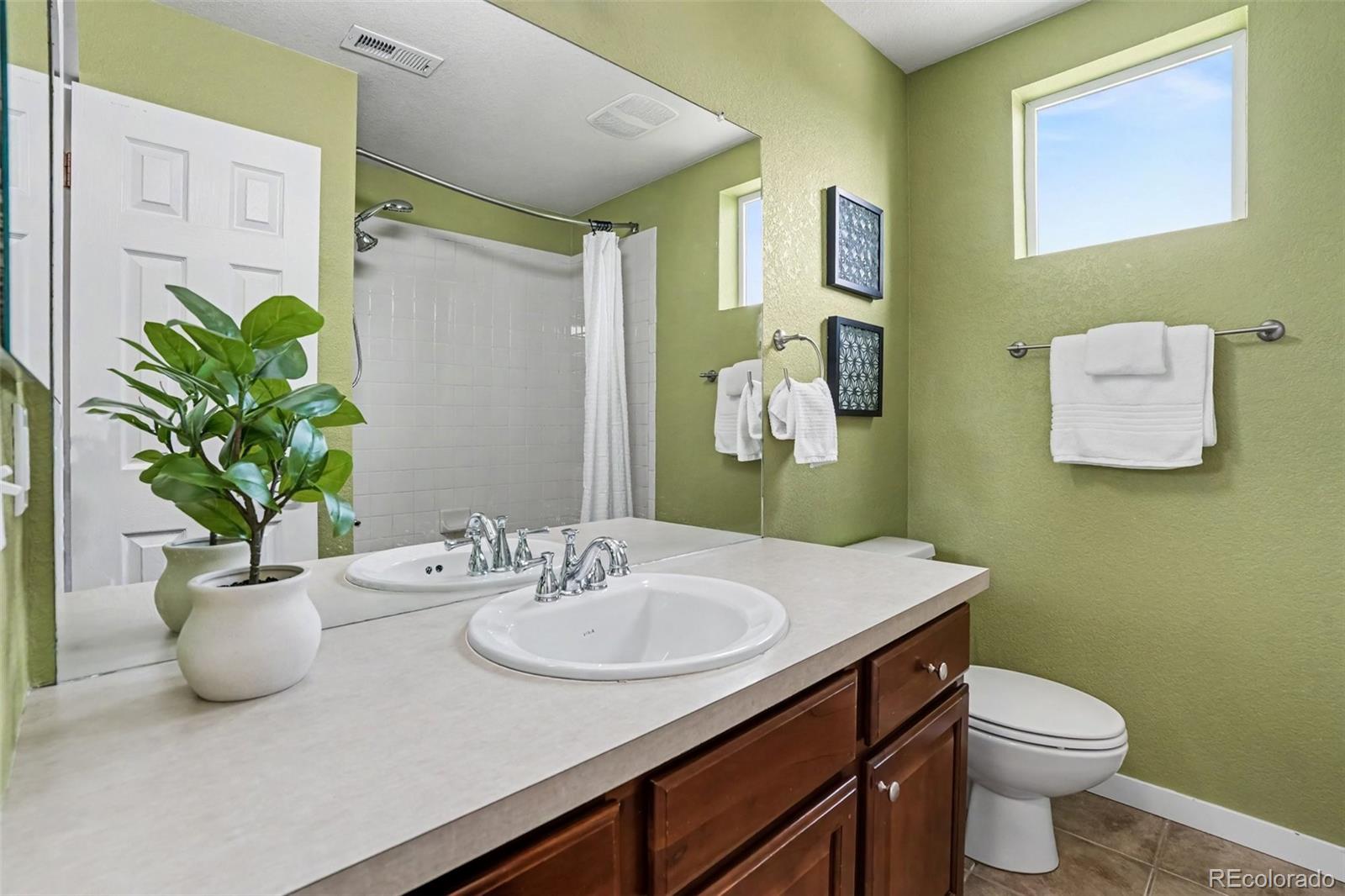 MLS Image #11 for 2609  hanover street,denver, Colorado