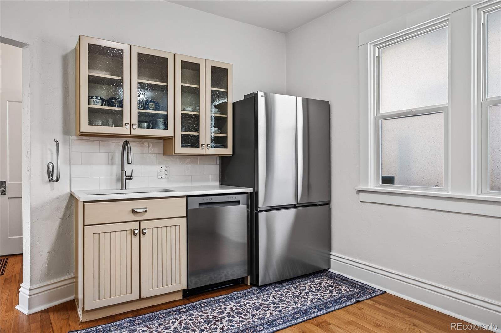 MLS Image #14 for 392 s clarkson street,denver, Colorado