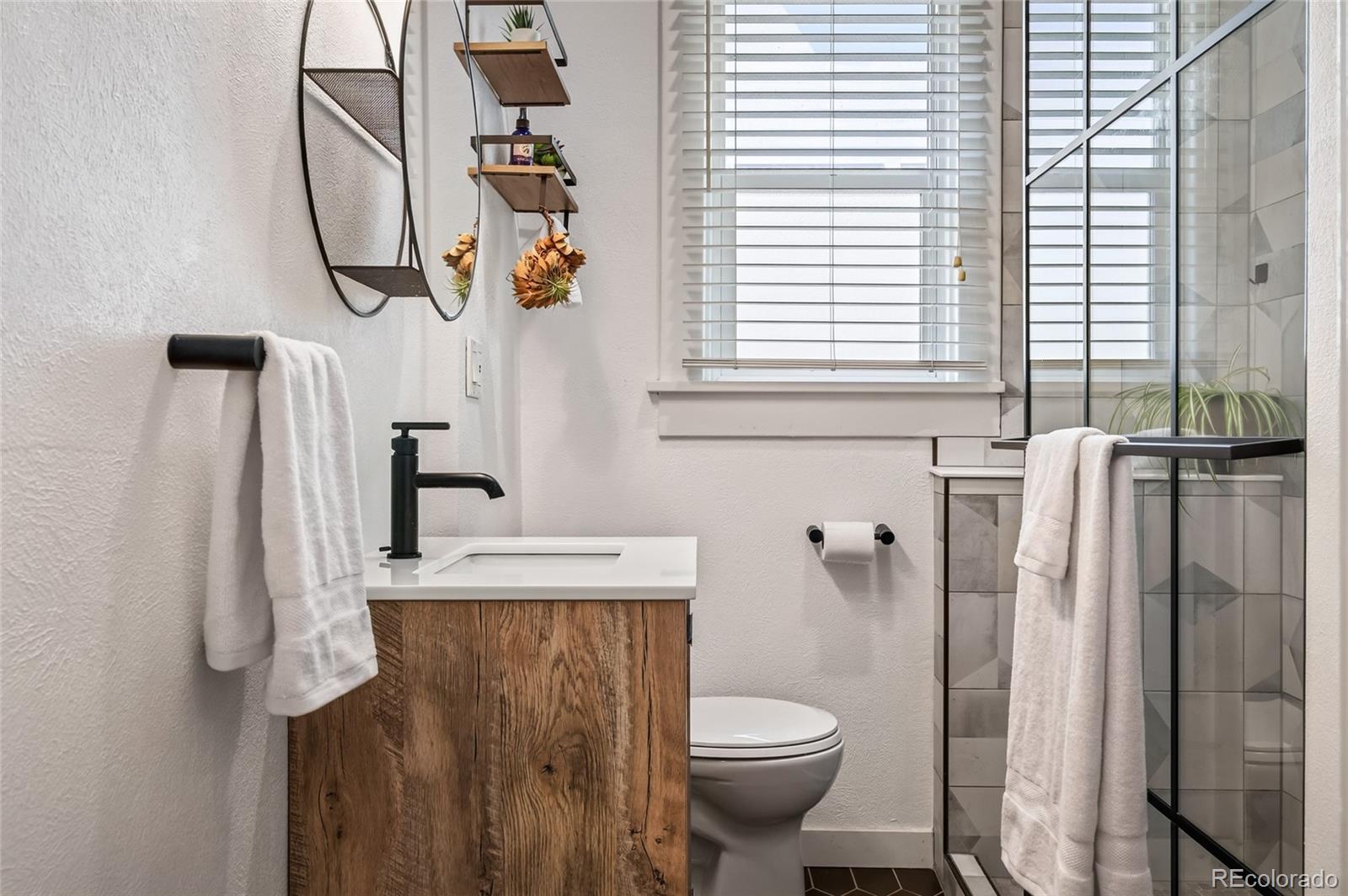MLS Image #21 for 392 s clarkson street,denver, Colorado