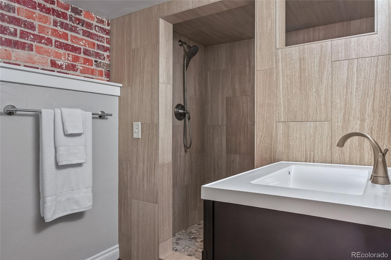 MLS Image #24 for 392 s clarkson street,denver, Colorado