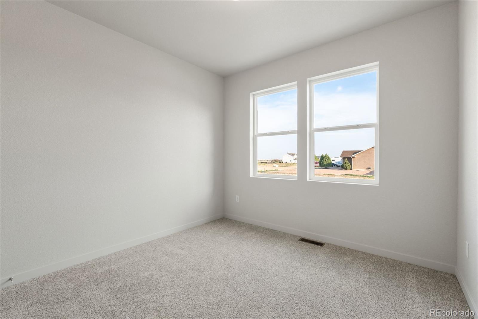 MLS Image #31 for 943 e moonbeam drive,pueblo west, Colorado