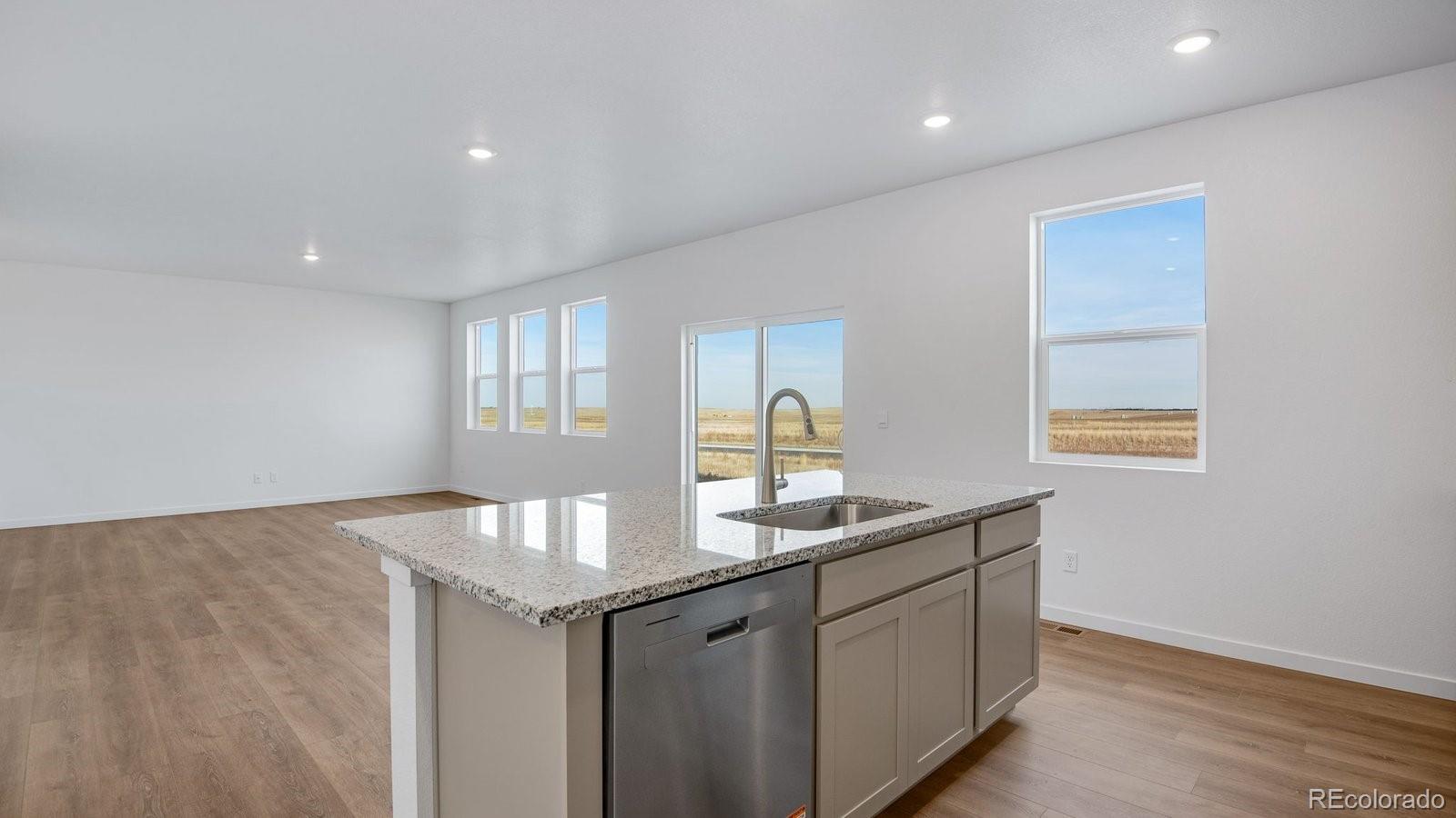 MLS Image #4 for 43033  castle stuart street,elizabeth, Colorado