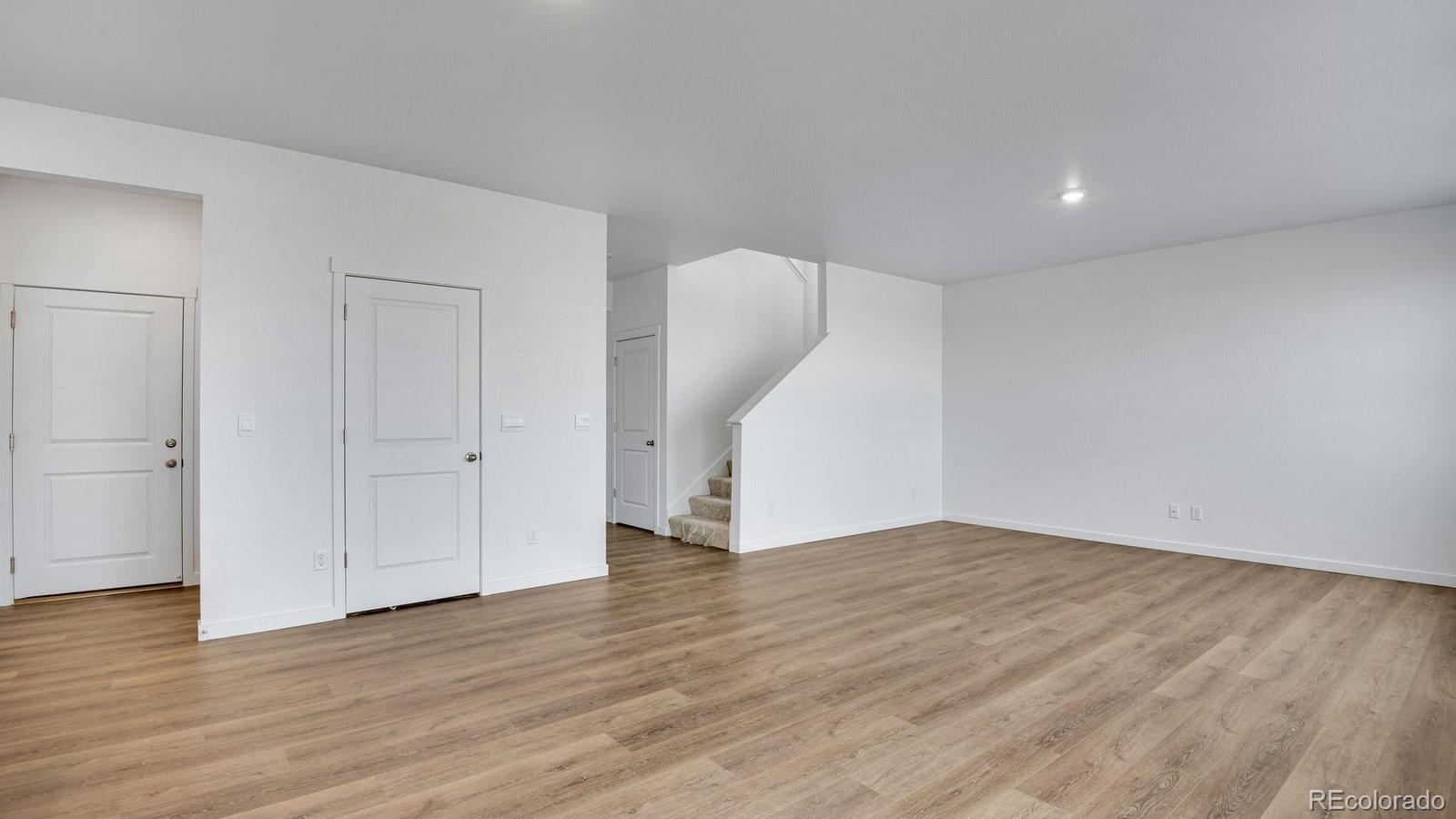 MLS Image #6 for 43033  castle stuart street,elizabeth, Colorado