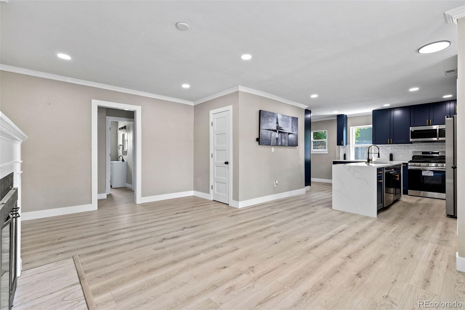 MLS Image #10 for 2612  albion street,denver, Colorado