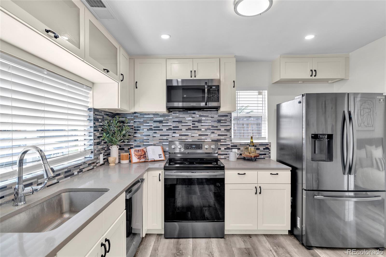 MLS Image #8 for 227 s perry street,denver, Colorado