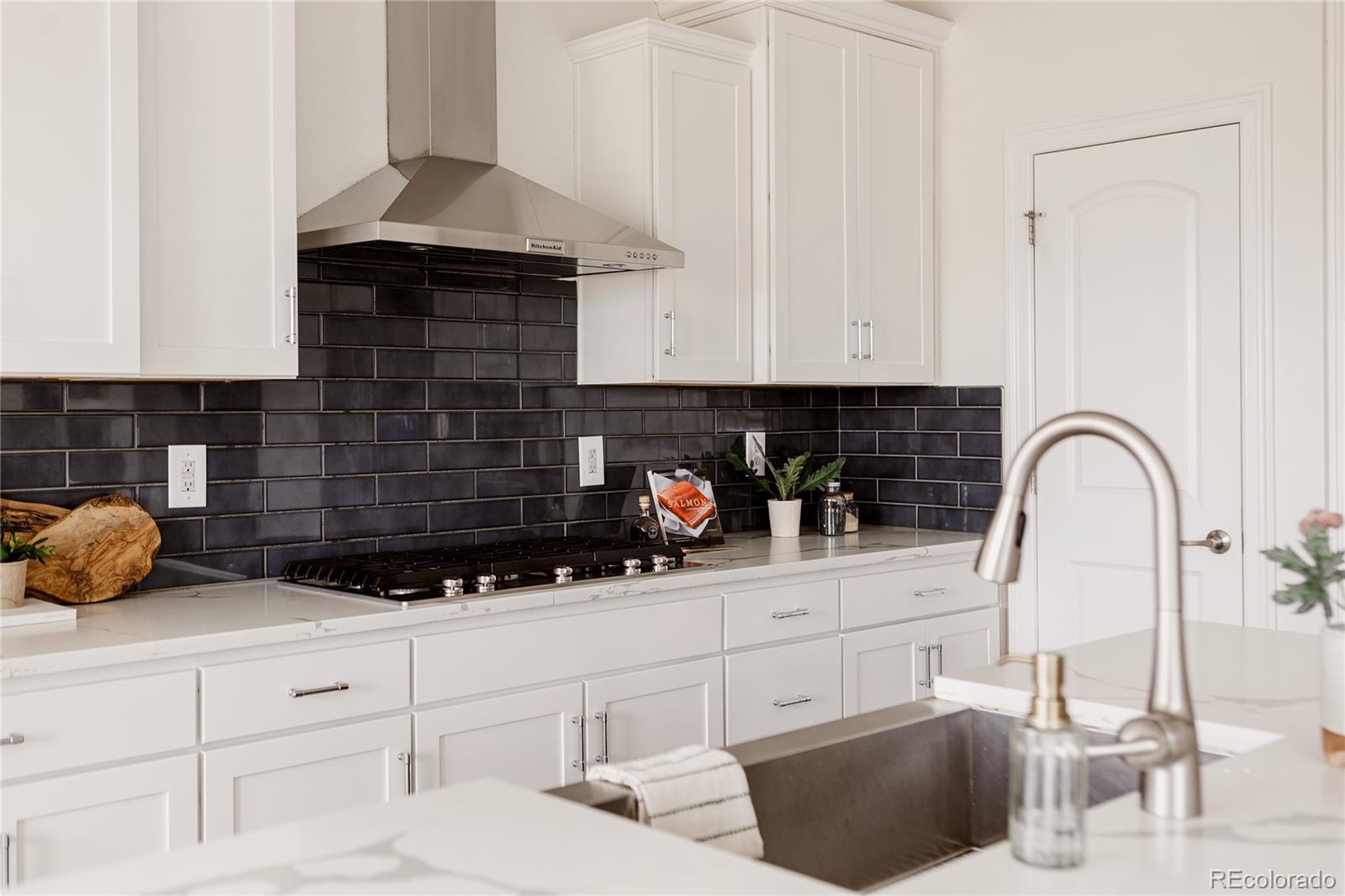 MLS Image #10 for 540  grenville circle,erie, Colorado