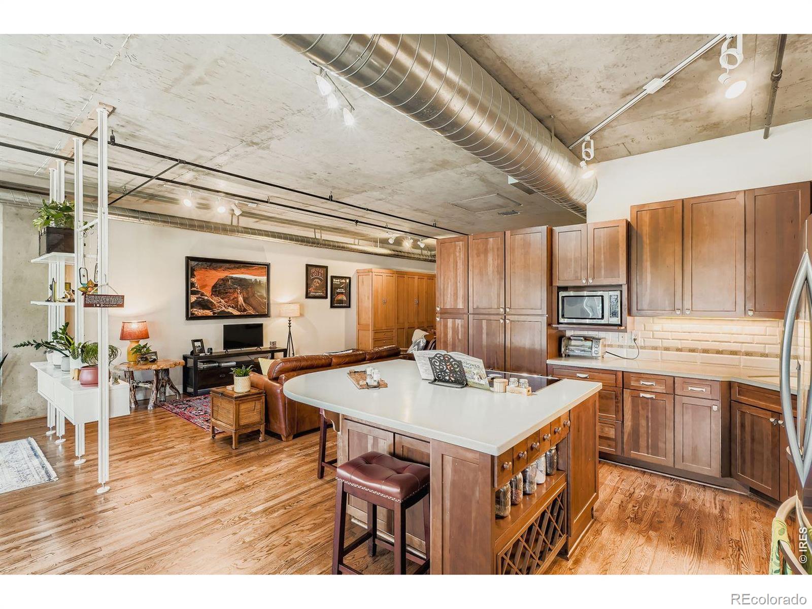 MLS Image #10 for 1499  blake street,denver, Colorado
