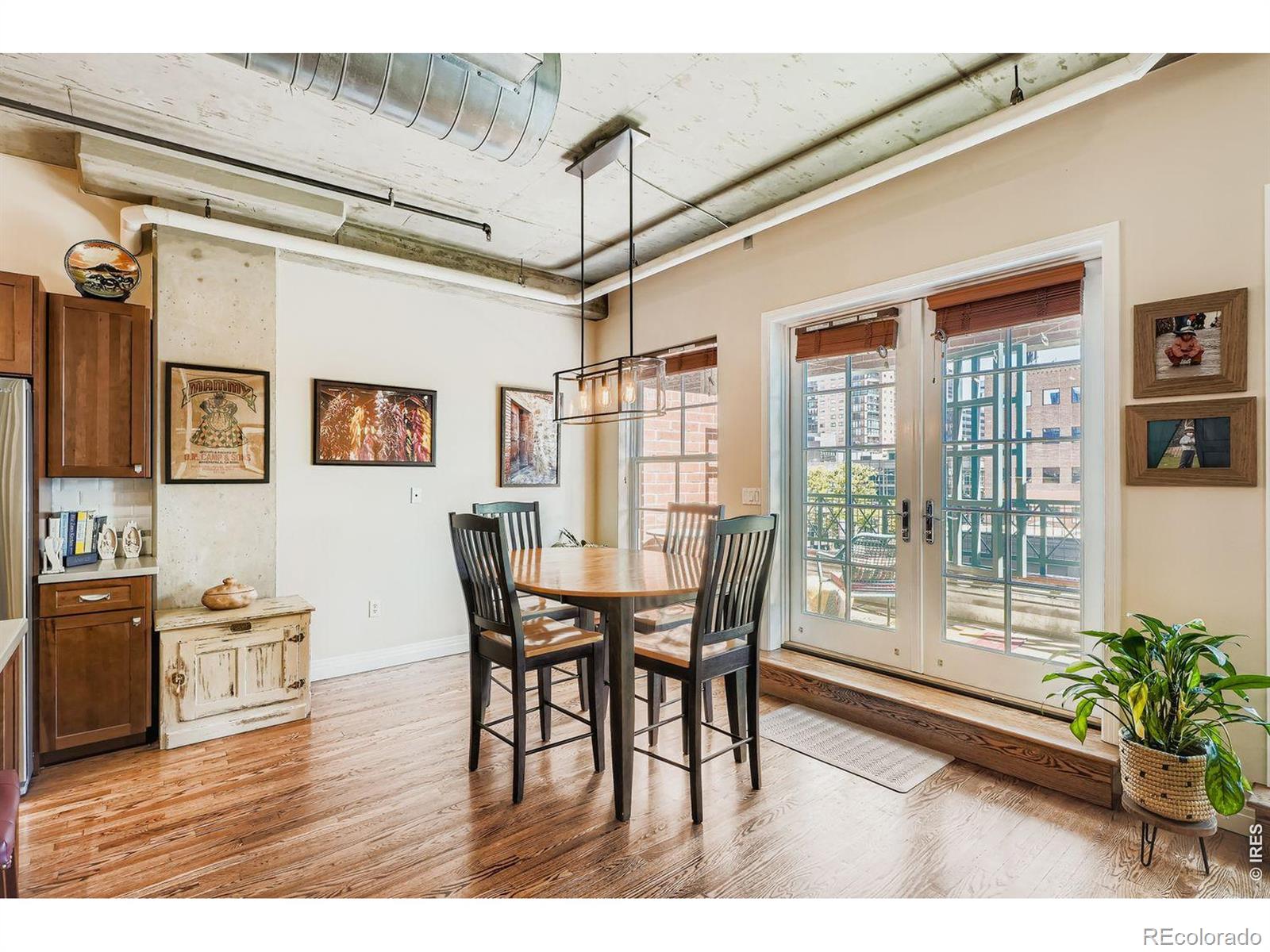 MLS Image #11 for 1499  blake street,denver, Colorado