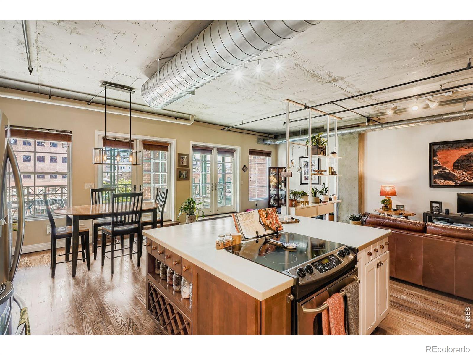 MLS Image #8 for 1499  blake street,denver, Colorado