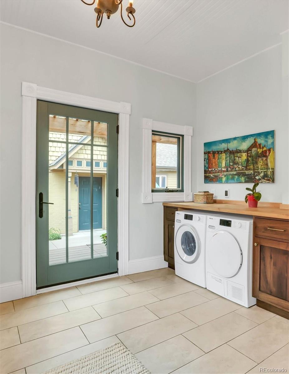 MLS Image #15 for 1812 s lincoln street,denver, Colorado