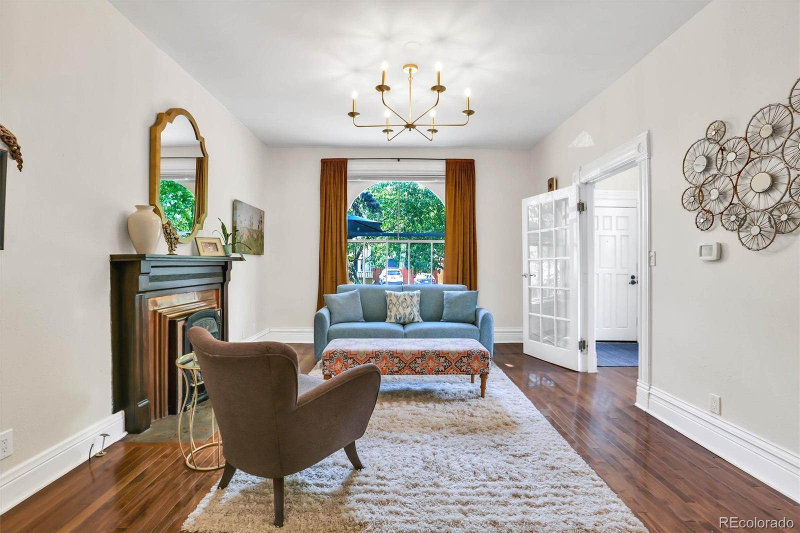 MLS Image #5 for 1812 s lincoln street,denver, Colorado