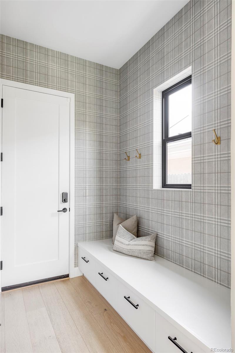 MLS Image #12 for 330  elm street,denver, Colorado