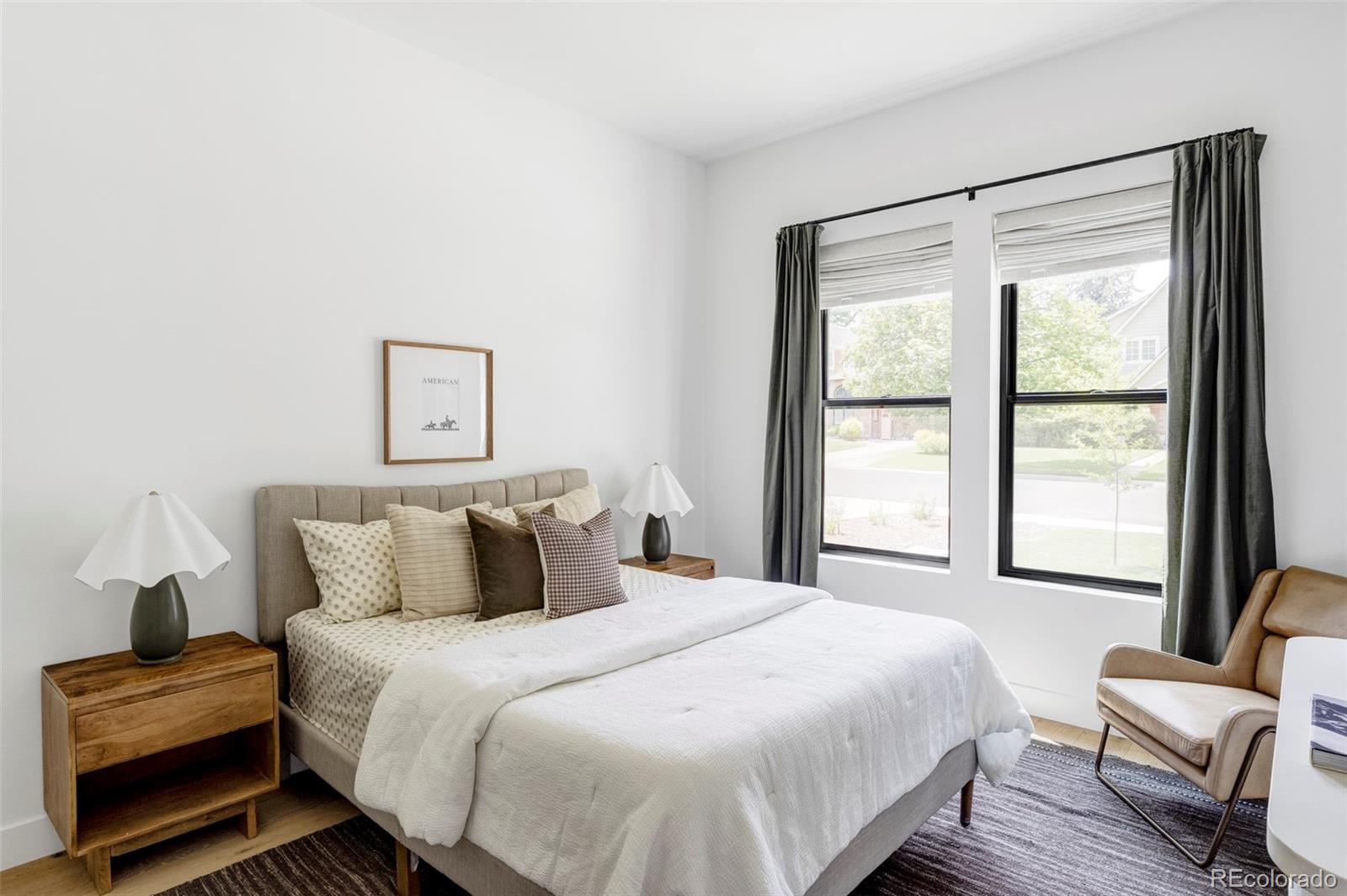 MLS Image #14 for 330  elm street,denver, Colorado