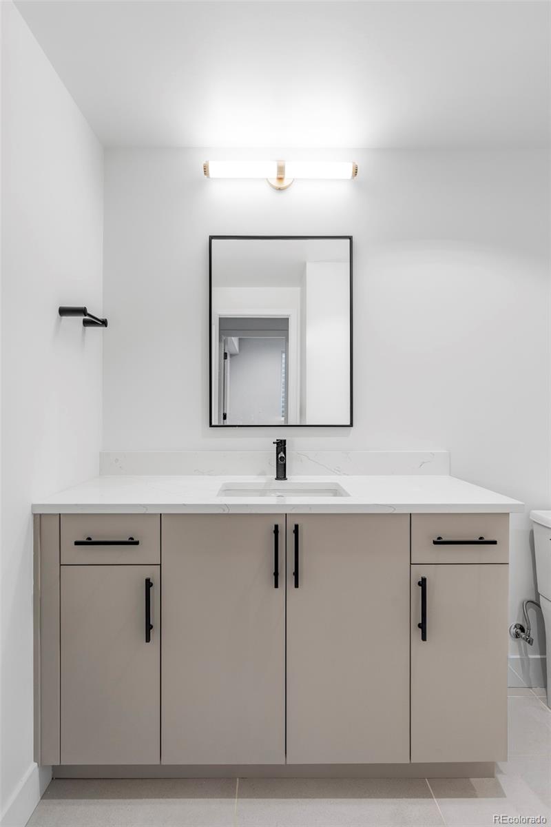 MLS Image #37 for 330  elm street,denver, Colorado
