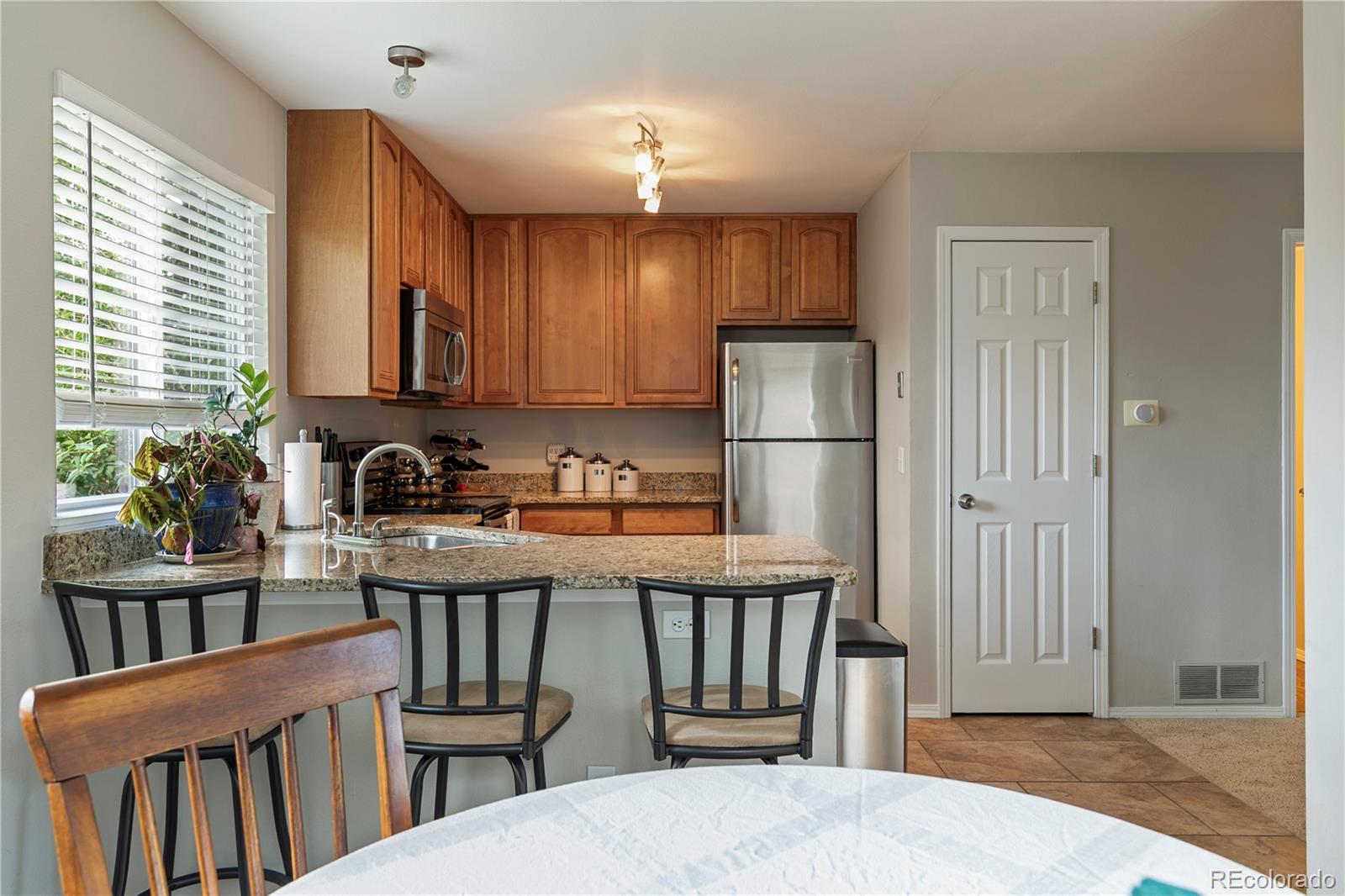 MLS Image #8 for 633  walden court,littleton, Colorado