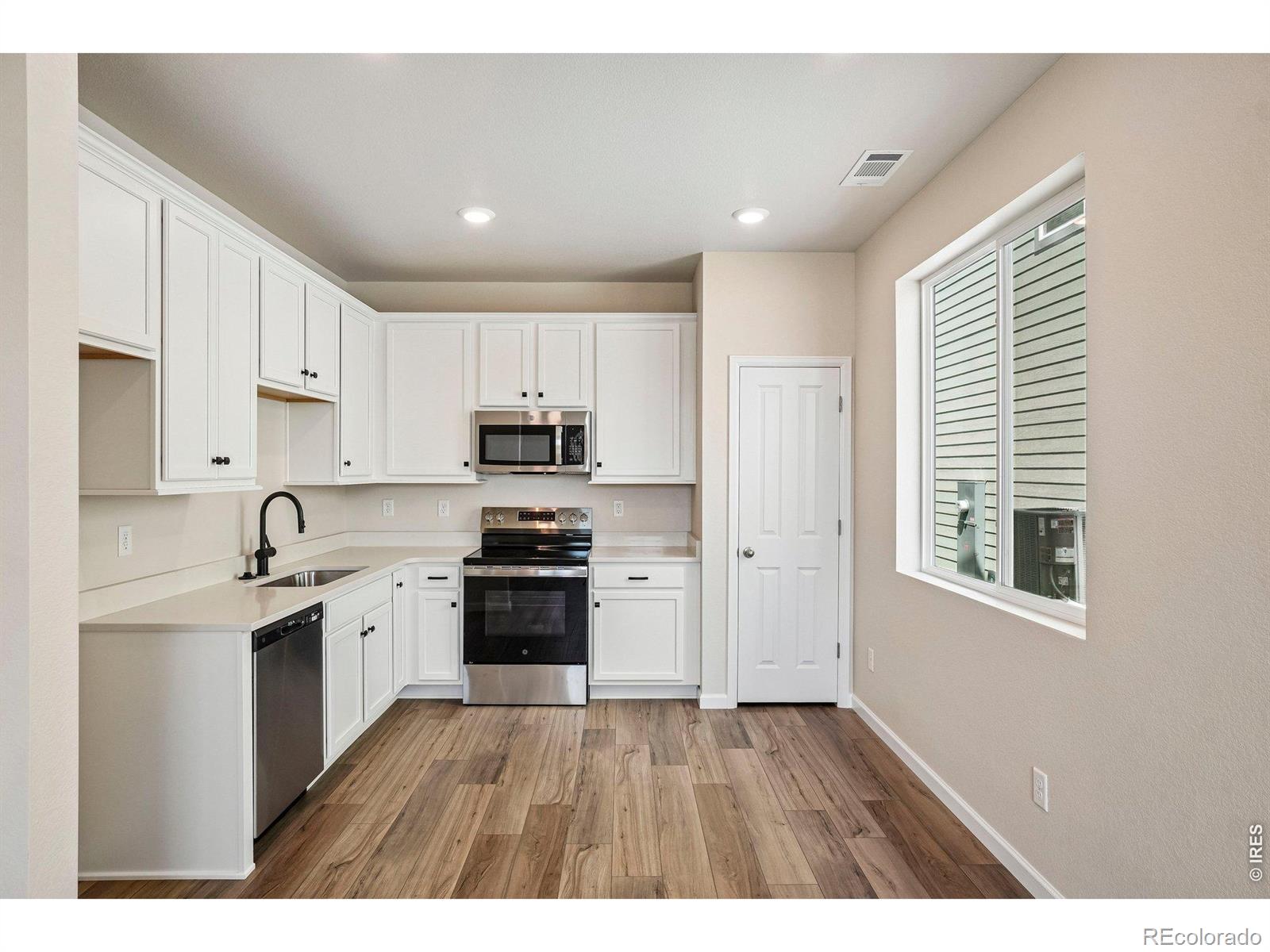 MLS Image #6 for 1478  coral place,longmont, Colorado