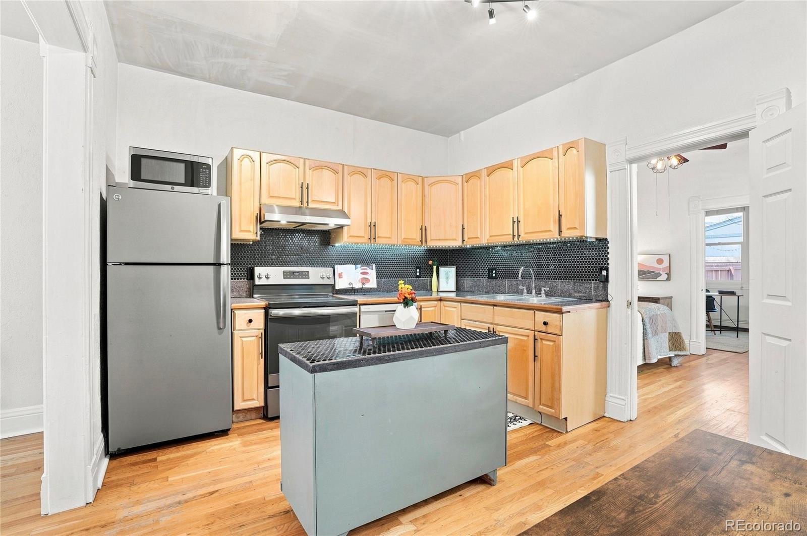 MLS Image #8 for 1769 n washington street,denver, Colorado