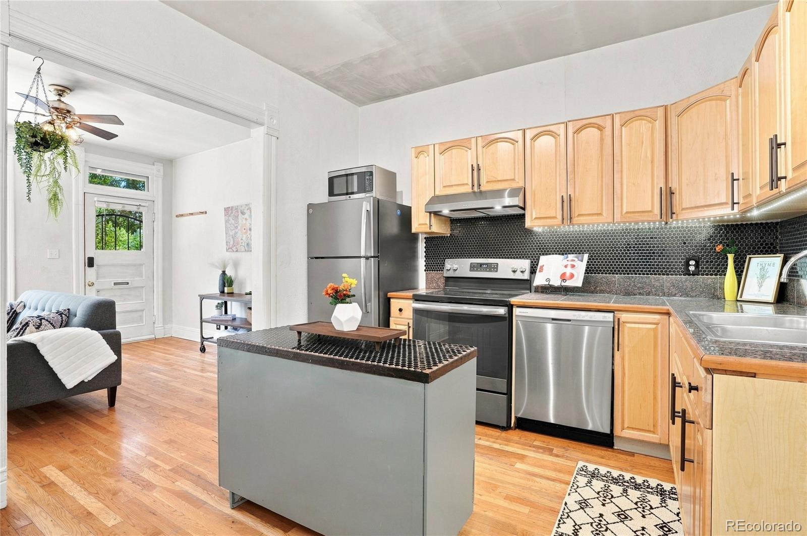 MLS Image #9 for 1769 n washington street,denver, Colorado