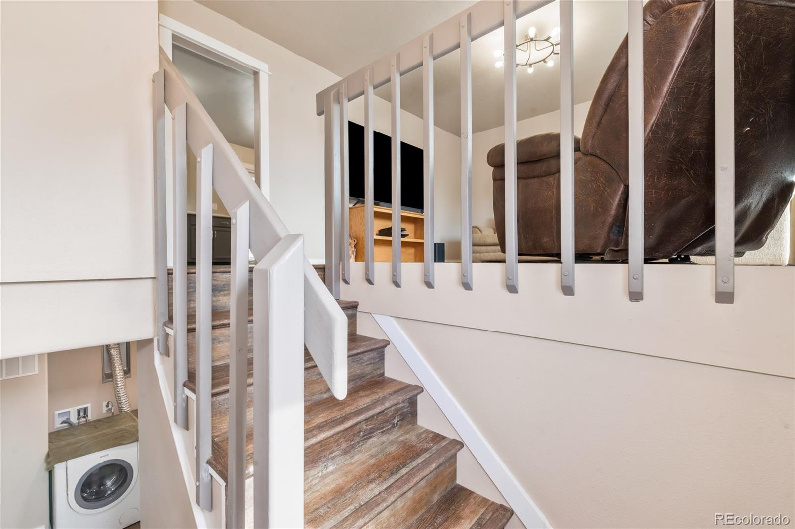 MLS Image #10 for 953  herring circle,craig, Colorado