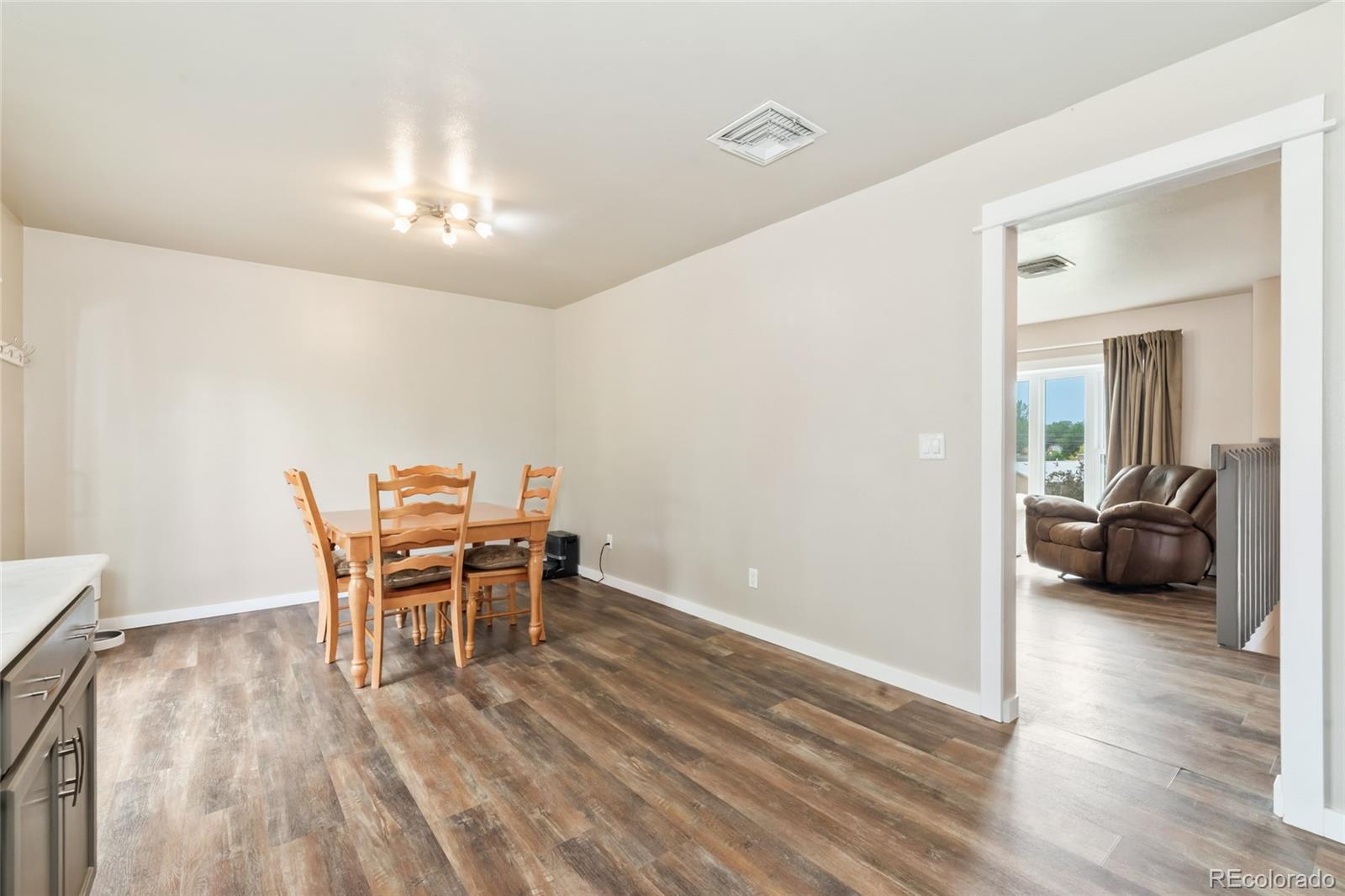 MLS Image #16 for 953  herring circle,craig, Colorado