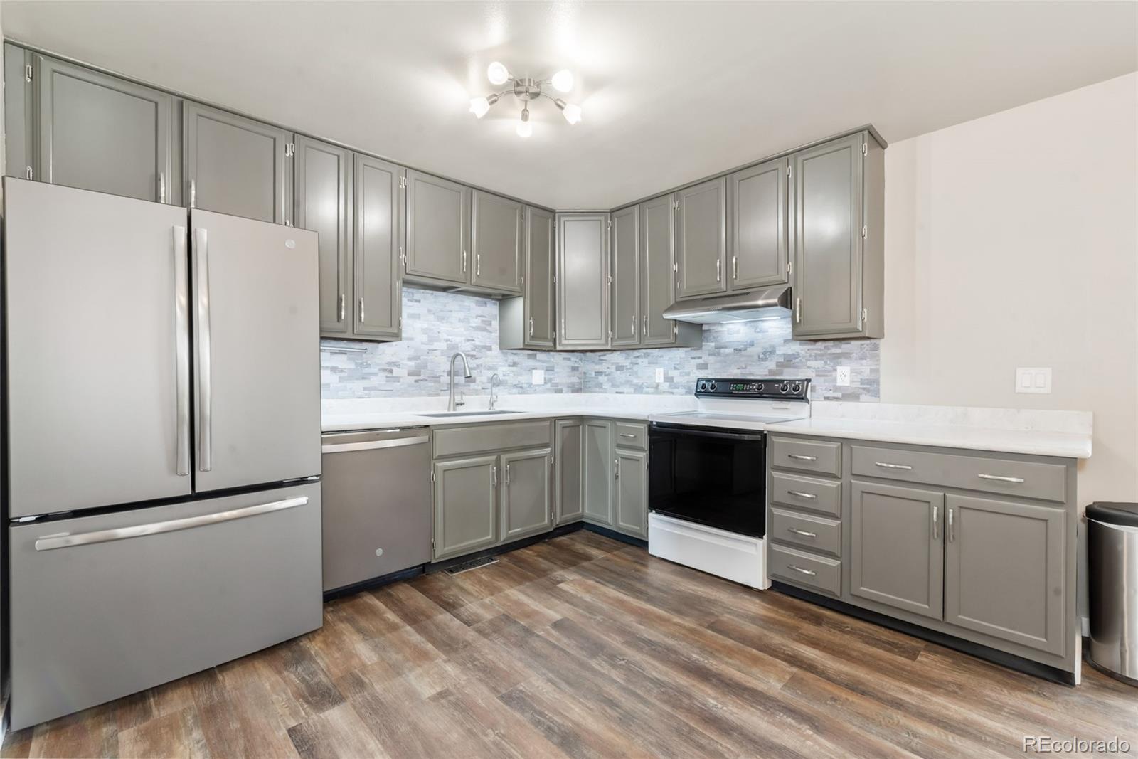 MLS Image #22 for 953  herring circle,craig, Colorado